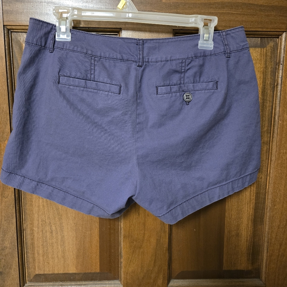 Nine West Purple Shorts, 6/27 - Picture 2 of 3